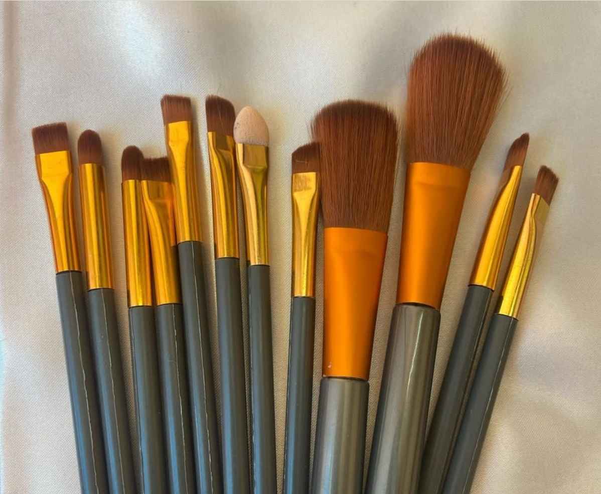 Naked 3 brush set 